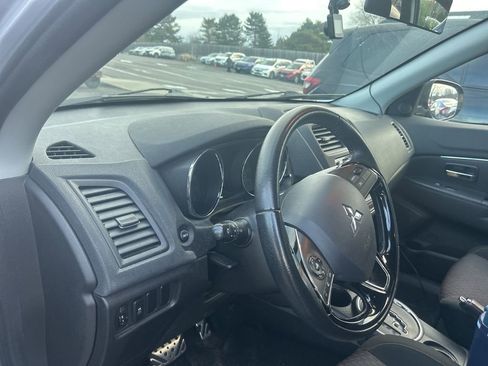 Used 2017 Mitsubishi Outlander Sport LE image 7