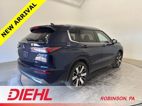 Used 2025 Mitsubishi Outlander SEL image 7
