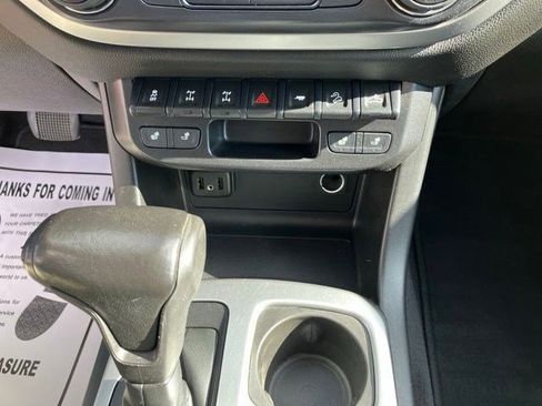 Used 2019 Chevrolet Colorado ZR2 AWD/4WD image 19