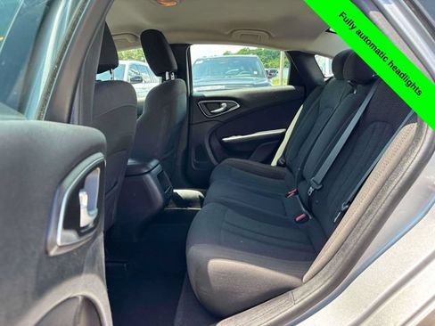 Used 2016 Chrysler 200 LX FWD image 22