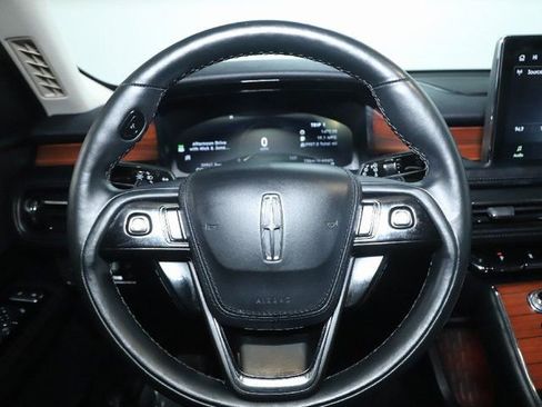 Certified 2023 Lincoln Aviator Reserve w/ Equipment Group 201A image 24