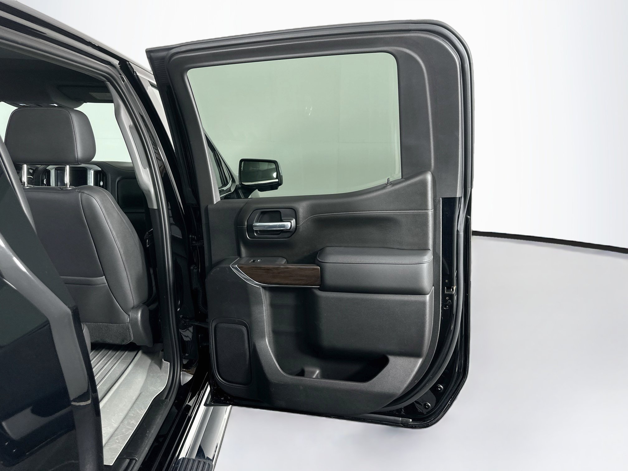Used 2021 GMC Sierra 1500 SLT AWD/4WD image 28