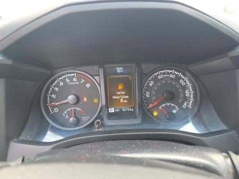 Used 2022 Toyota Tacoma SR image 8