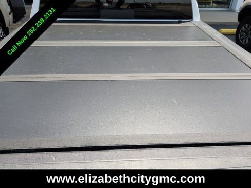 Used 2022 GMC Sierra 1500 AT4 w/ AT4 Preferred Package AWD/4WD image 5