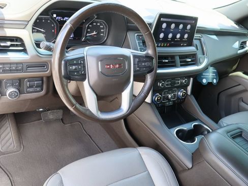 Certified 2021 GMC Yukon SLT w/ SLT Luxury Plus Package RWD image 12
