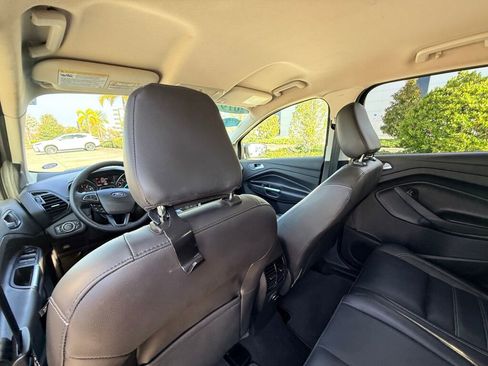 Used 2019 Ford Escape SEL image 20