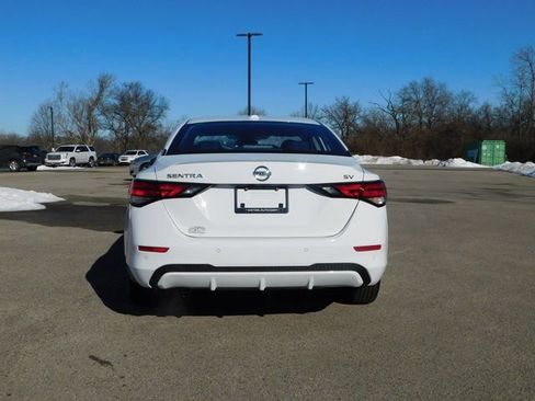 Used 2023 Nissan Sentra SV image 4