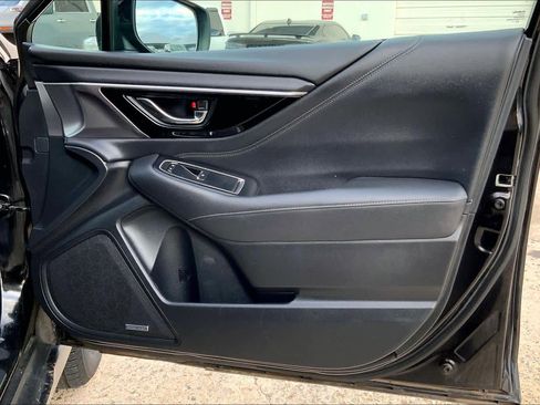 Used 2023 Subaru Outback Limited image 22