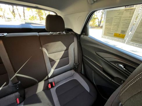 Used 2025 Chevrolet TrailBlazer LT image 33