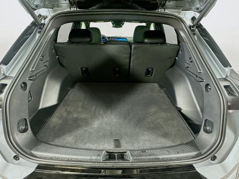 Used 2025 Chevrolet Equinox EV RS FWD image 28