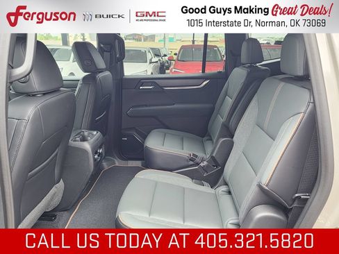 New 2026 GMC Acadia AT4 w/ Luxury Package AWD/4WD image 46