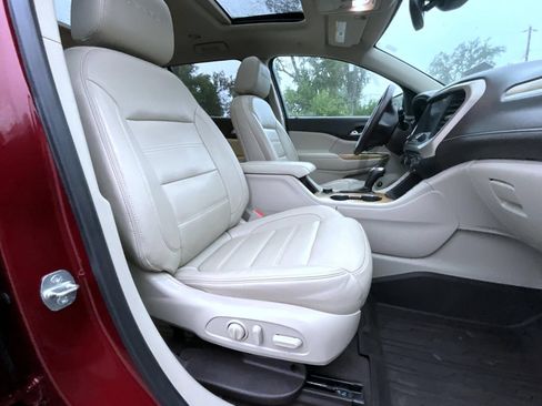 Used 2017 GMC Acadia Denali AWD/4WD image 18