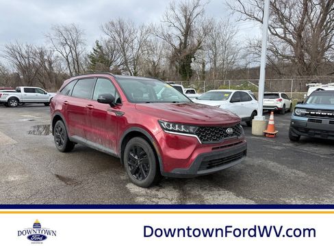 Used 2021 Kia Sorento S w/ Panoramic Sunroof Package image 1