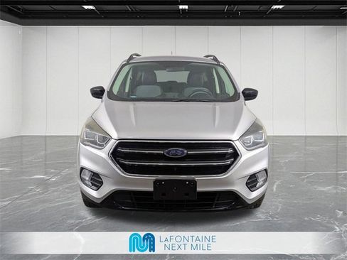 Used 2018 Ford Escape SE w/ SE Sport Appearance Package image 8