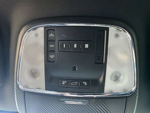 Used 2014 Jeep Grand Cherokee Limited w/ Trailer Tow Group IV AWD/4WD image 37