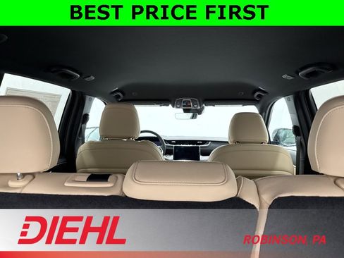 New 2025 Jeep Grand Cherokee Limited w/ Black Appearance Package image 10