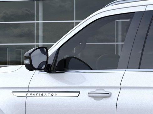 New 2026 Lincoln Navigator L Reserve AWD/4WD image 20
