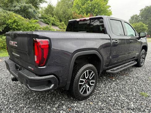 Used 2024 GMC Sierra 1500 AT4 w/ Technology Package AWD/4WD image 10