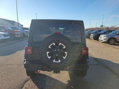 Used 2025 Jeep Wrangler Unlimited Rubicon image 23