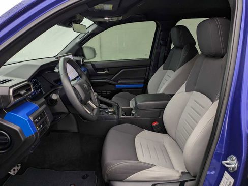 Used 2024 Toyota Tacoma TRD Sport image 16