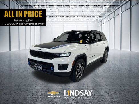 Used 2023 Jeep Grand Cherokee Trailhawk w/ Luxury Tech Group III AWD/4WD image 1
