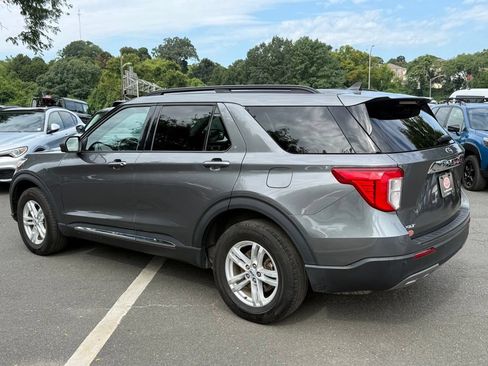 Used 2023 Ford Explorer XLT w/ Equipment Group 202A AWD/4WD image 8