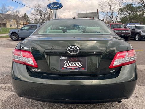 Used 2010 Toyota Camry LE image 6