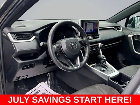 Used 2023 Toyota RAV4 SE AWD/4WD image 17