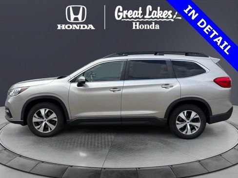 Used 2019 Subaru Ascent Premium w/ Popular Package #4 AWD/4WD image 3