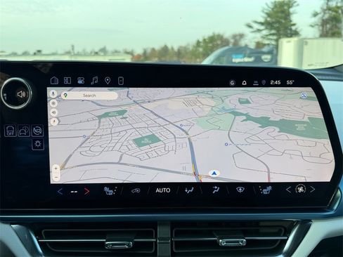 New 2026 Chevrolet Equinox EV LT image 16