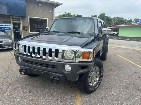 Used 2007 HUMMER H3 image 3