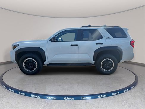 Used 2025 Toyota 4Runner TRD Off-Road Premium w/ Tow Technology Package image 9