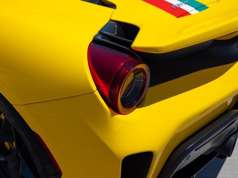 Used 2020 Ferrari 488 Pista Spider RWD image 36