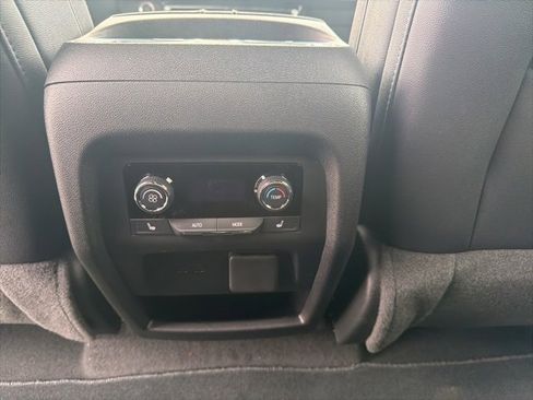 New 2026 Chevrolet Traverse High Country image 33