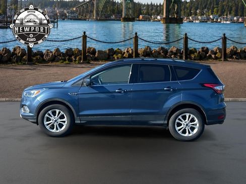 Used 2018 Ford Escape SE AWD/4WD image 5