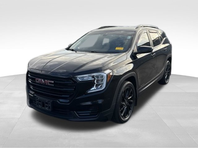 Used 2023 GMC Terrain SLE w/ Elevation Edition FWD image 3