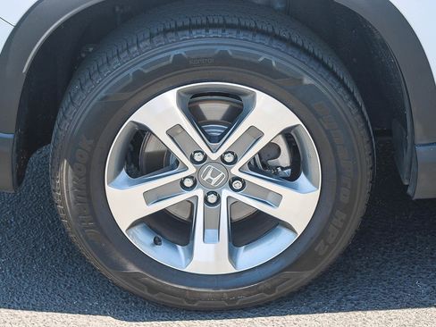 Used 2025 Honda Pilot EX-L image 12