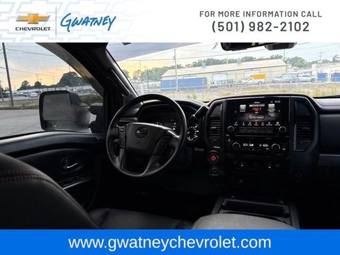 Used 2023 Nissan Titan PRO-4X w/ Pro-4x Convenience Package AWD/4WD image 31