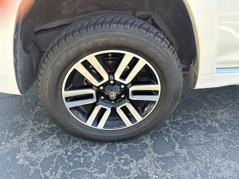 Used 2014 Toyota 4Runner Limited AWD/4WD image 11