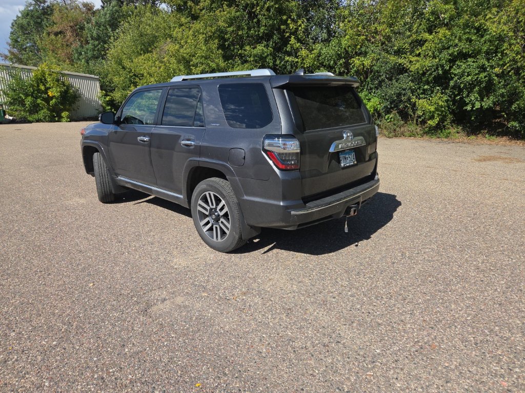 Used 2018 Toyota 4Runner Limited AWD/4WD image 9