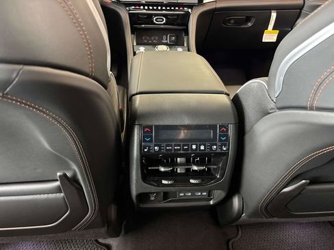 New 2026 Jeep Grand Cherokee Summit AWD/4WD image 8