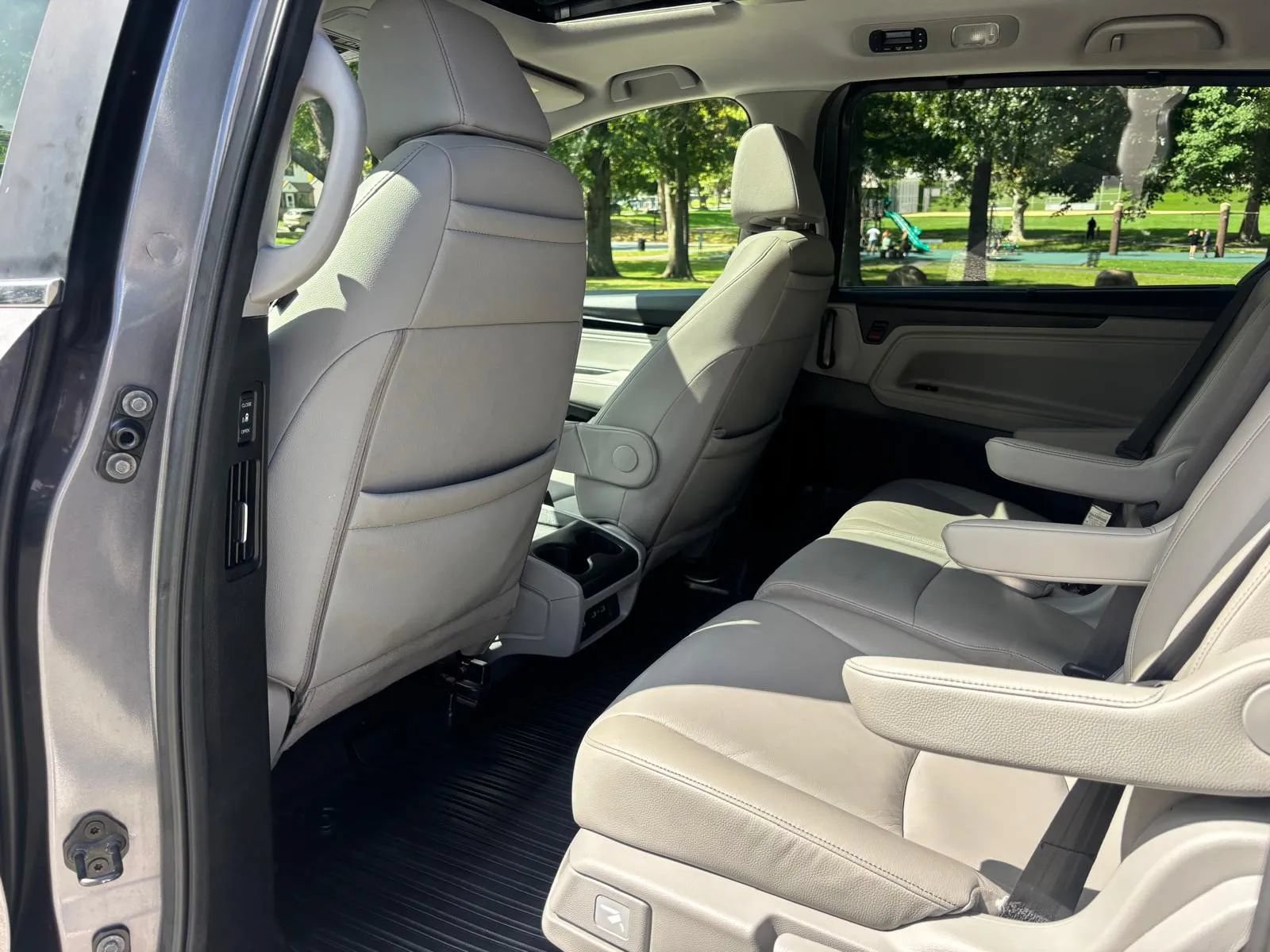 Used 2022 Honda Odyssey Touring image 21
