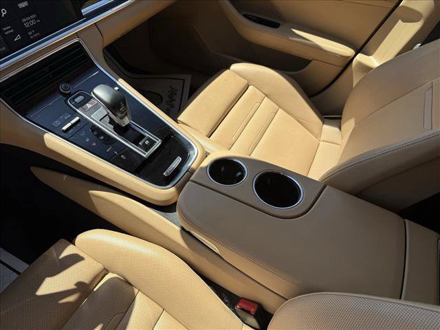 Used 2019 Porsche Panamera image 17