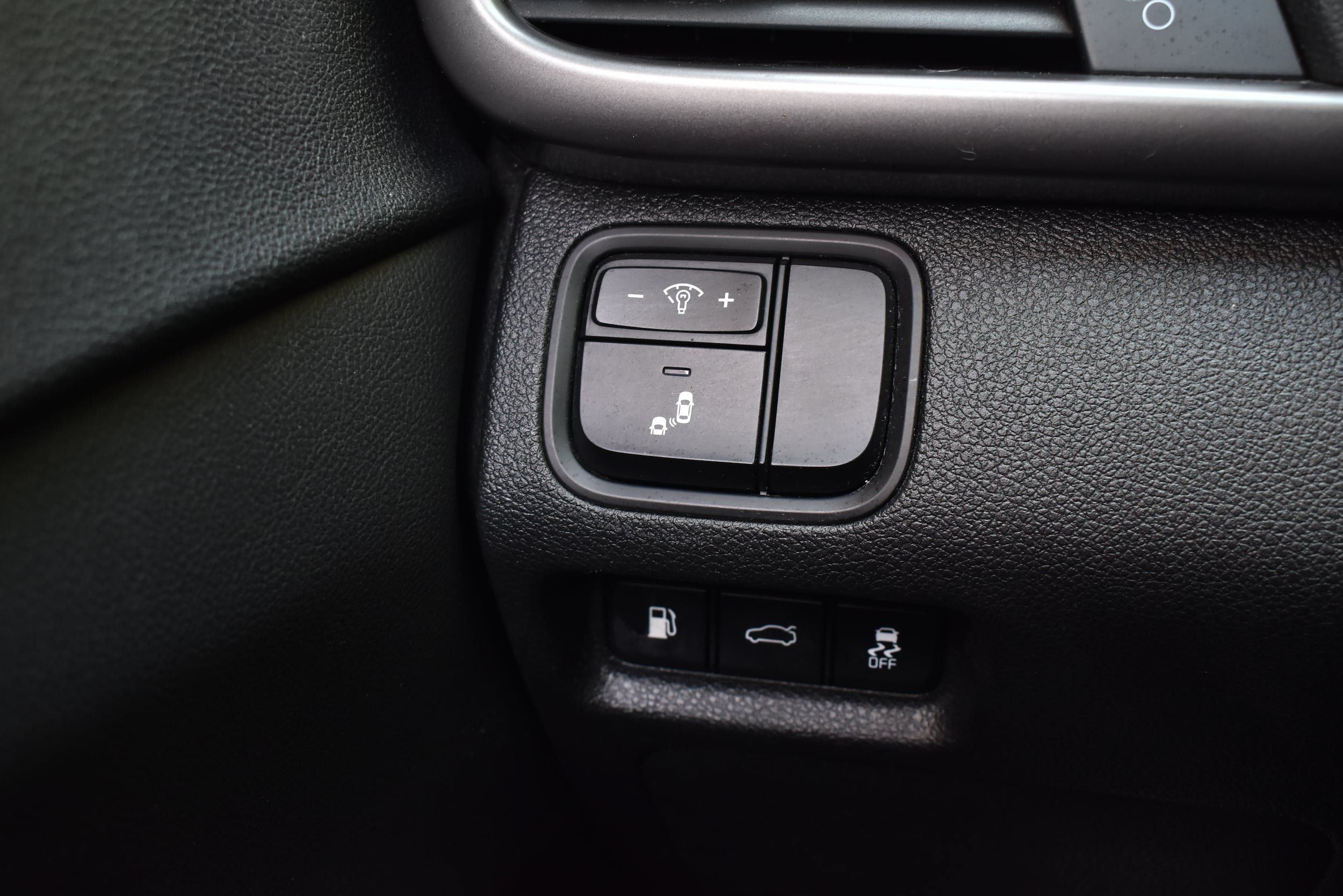 Used 2018 Kia Optima S w/ Panoramic Sunroof Package FWD image 33