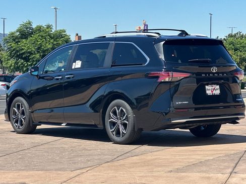 New 2026 Toyota Sienna Platinum AWD/4WD image 6