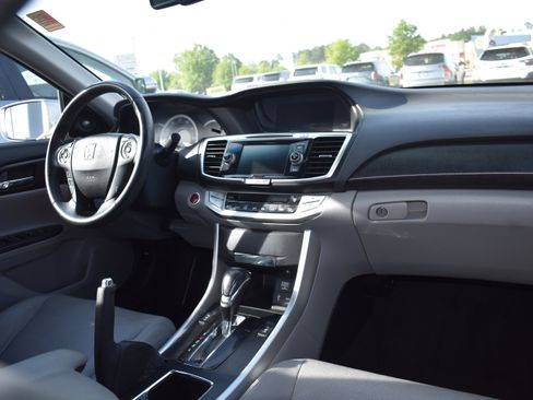 Used 2014 Honda Accord EX-L image 31