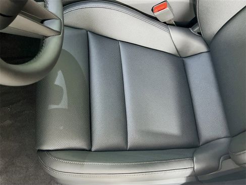 New 2025 Porsche Taycan image 21