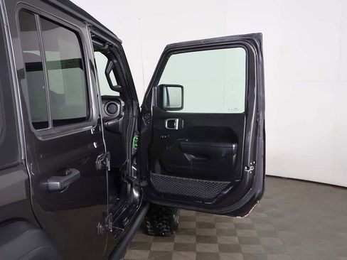 Used 2022 Jeep Wrangler Unlimited Sport AWD/4WD image 16