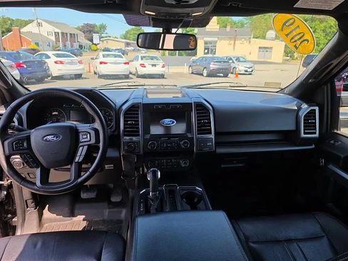 Used 2019 Ford F150 XLT w/ Equipment Group 302A Luxury AWD/4WD image 16
