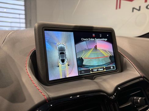 Used 2020 Aston Martin V8 Vantage Coupe image 25